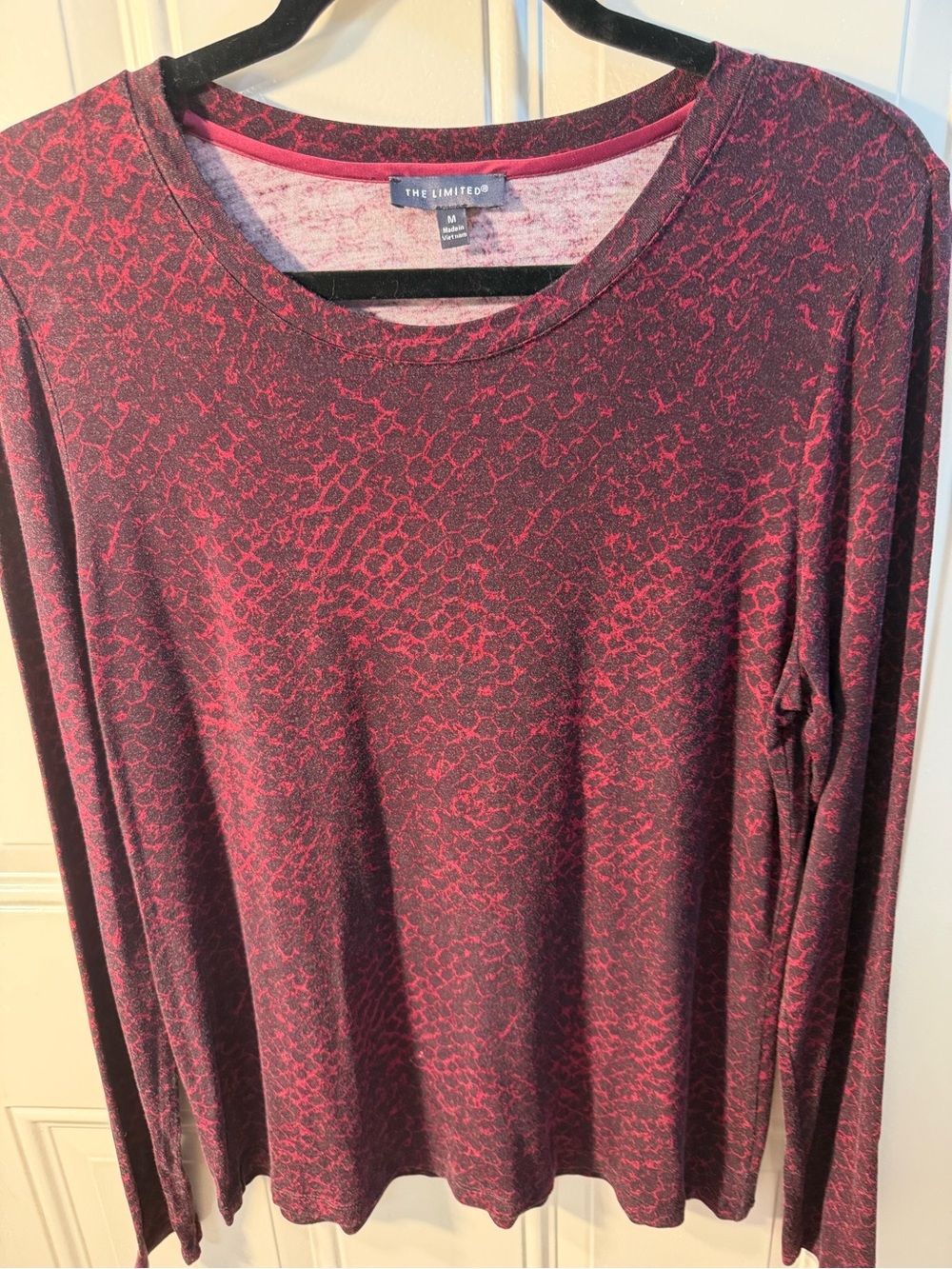 The Limited womens Long Sleeve Crewneck Sweater - Burgundy/Black - Fall